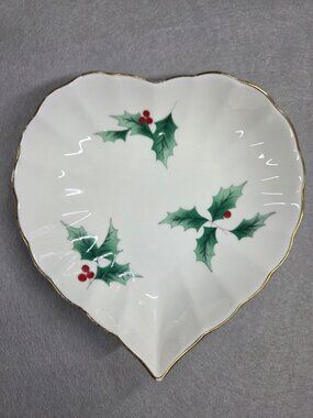 Vintage Mikasa Ribbon Holly Tender Heart Candy Dish Fine Bone China Christmas